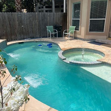 Insperit Home At Galleria With Heated Pool Spa Хьюстон Экстерьер фото