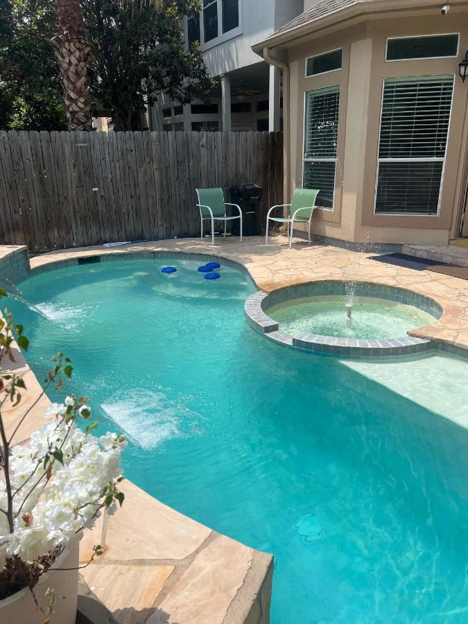 Insperit Home At Galleria With Heated Pool Spa Хьюстон Экстерьер фото