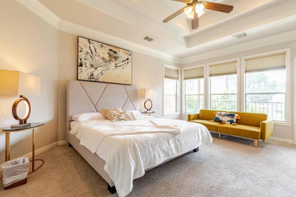 Insperit Home At Galleria With Heated Pool Spa Хьюстон Экстерьер фото
